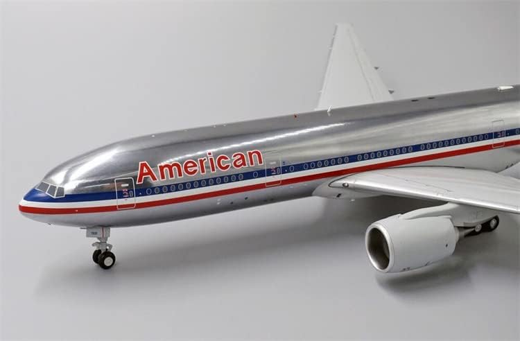 Крилата JC за American Airlines за Boeing 777-200 (ER) N793AN със стойка, издаден в Ограничен тираж в размер 1/200 парчета, Готови